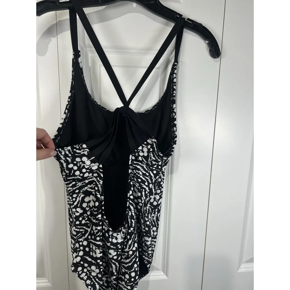 Hurley Women's One‎ Piece Swimsuit Size Large